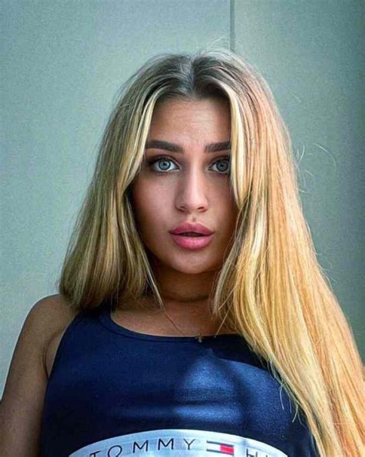 
Camille Jansen Height, Weight, Net Worth, Age, Birthday, Wikipedia, Who, Instagram, Biography 