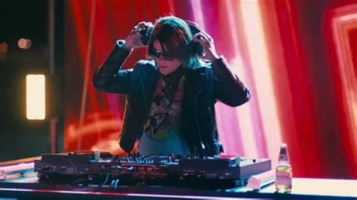 
DJ Citizen Jane Biography: Her Real Name and Net Worth Explored 